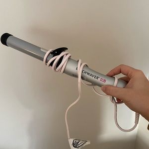 Beachwaver curling iron